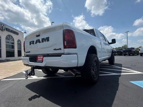 Used 2025 RAM 2500 Laramie AWD/4WD image 16
