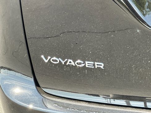 New 2025 Chrysler Voyager LX image 27