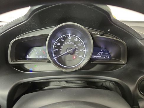 Used 2018 MAZDA MAZDA3 Sport w/ Preferred Equipment Package image 17