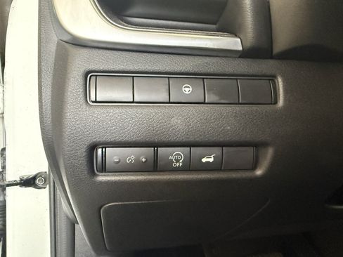 Used 2023 Nissan Rogue SV w/ SV Premium B Package AWD/4WD image 21