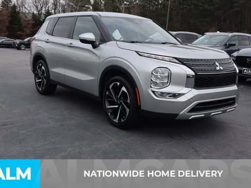 Used 2024 Mitsubishi Outlander SE image 5