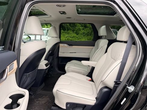 Used 2024 Hyundai Palisade Limited AWD/4WD image 42