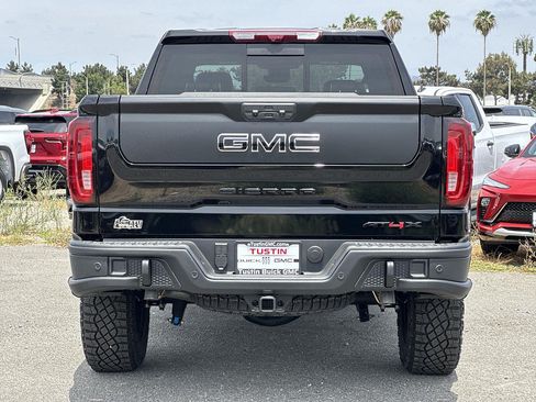 New 2026 GMC Sierra 1500 AT4X w/ AT4X AEV Edition AWD/4WD image 4