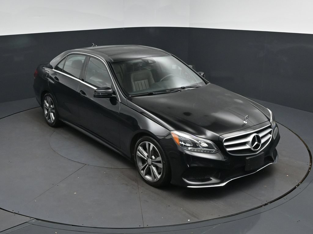 Used 2016 Mercedes-Benz E 350 4MATIC Sedan image 1