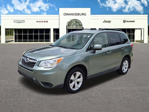 Used 2014 Subaru Forester 2.5i Premium w/ All-Weather Package AWD/4WD image 5