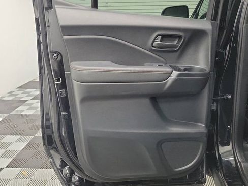 Used 2025 Honda Ridgeline TrailSport image 17