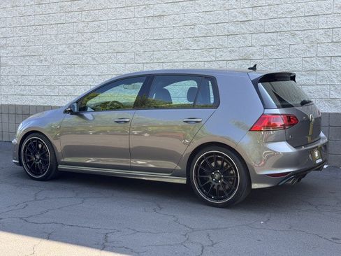 Used 2017 Volkswagen Golf 4-Door AWD/4WD image 2