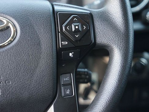 Used 2022 Toyota Tacoma SR AWD/4WD image 23