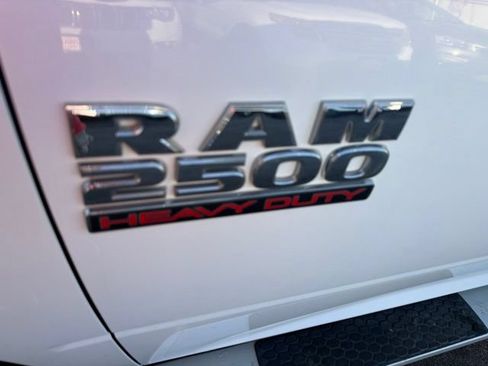 Used 2016 RAM 2500 Tradesman w/ Chrome Appearance Group AWD/4WD image 9