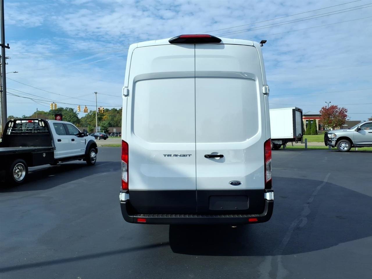 Used 2022 Ford Transit 250 148 High Roof Extended RWD image 6