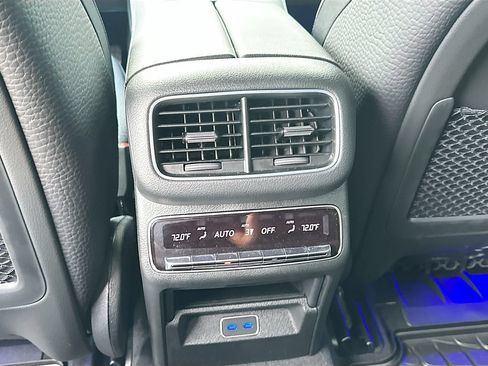 Certified 2026 Mercedes-Benz GLS 580 4MATIC image 27