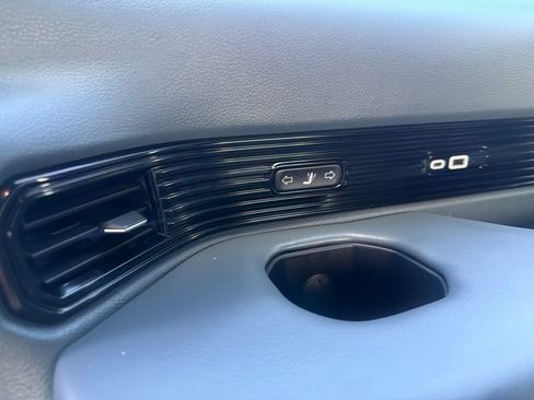 Used 2022 Jeep Grand Wagoneer Series II w/ Convenience Group III AWD/4WD image 35