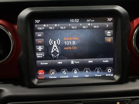 Certified 2020 Jeep Gladiator Rubicon AWD/4WD image 23