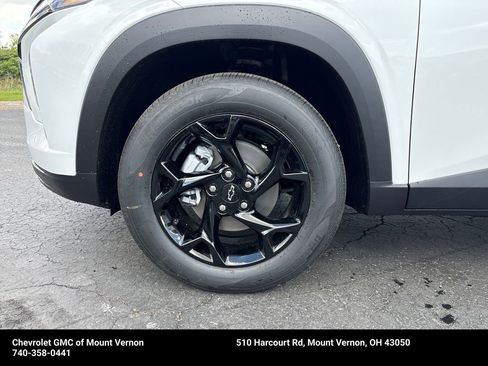 New 2026 Chevrolet Trax LT w/ Driver Confidence Package FWD image 20