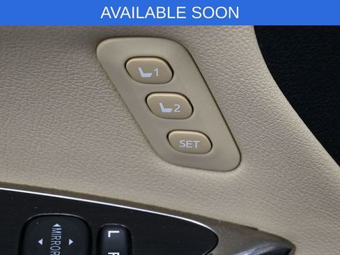 Used 2013 Toyota Avalon Limited FWD image 15