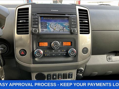 Used 2019 Nissan Frontier SL RWD image 18