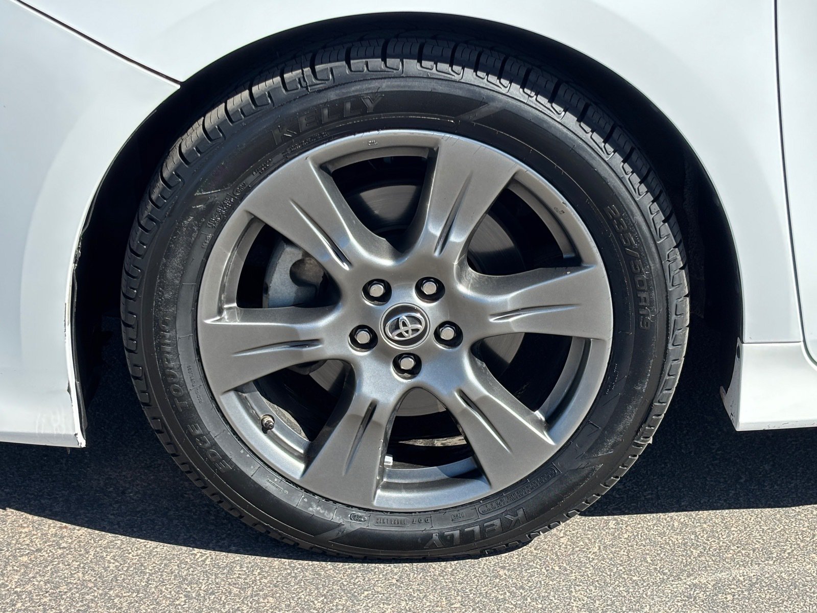 Used 2020 Toyota Sienna SE w/ Carpet Mat Package FWD image 10