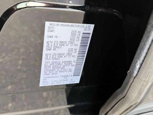 Used 2025 Nissan Pathfinder SV FWD image 20