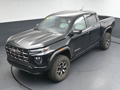 Used 2024 GMC Canyon AT4X image 30