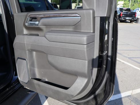 Used 2025 Chevrolet Silverado 2500 LTZ w/ LTZ Plus Package AWD/4WD image 35