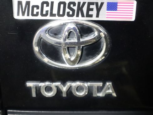 Used 2011 Toyota FJ Cruiser 4WD w/ Upgrade Pkg image 11