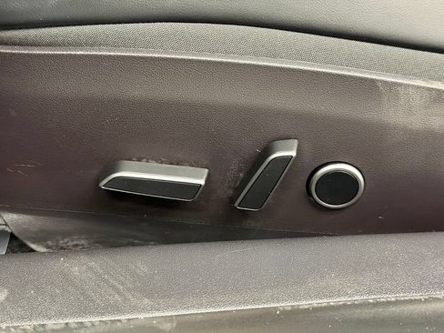 Used 2022 Tesla Model 3 Long Range AWD/4WD image 24