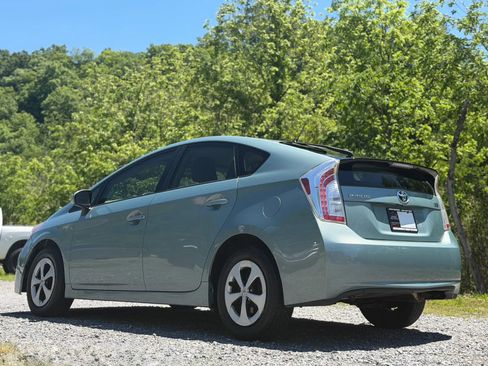 Used 2013 Toyota Prius Two FWD image 4