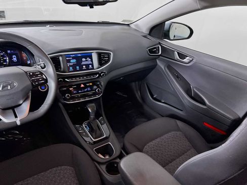 Used 2019 Hyundai Ioniq Plug-In Hybrid FWD image 24