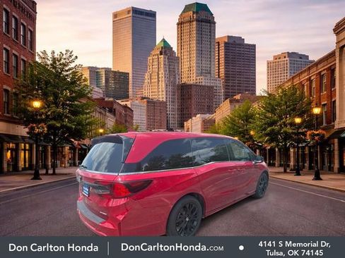Used 2025 Honda Odyssey Sport-L image 4