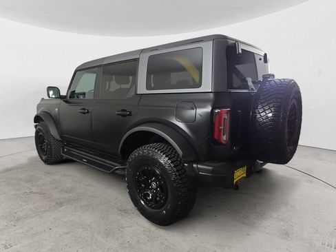 Certified 2021 Ford Bronco First Edition AWD/4WD image 3