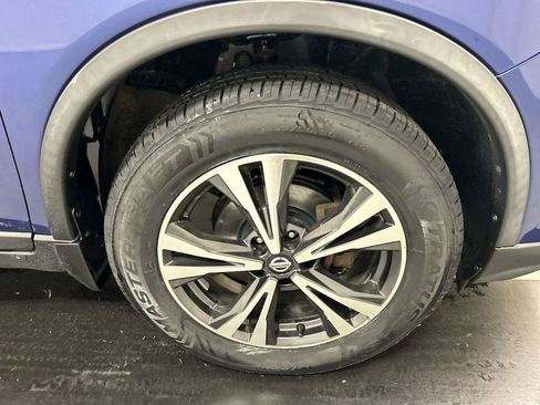 Used 2020 Nissan Rogue SV w/ Sun & Sound Touring Package image 8