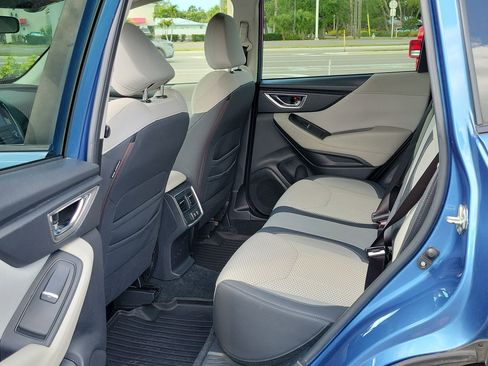 Used 2020 Subaru Forester Premium AWD/4WD image 14