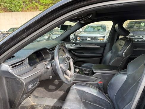 Used 2021 Jeep Grand Cherokee L Overland w/ Luxury Tech Group IV image 8