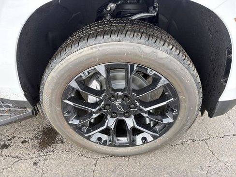 New 2026 Chevrolet Tahoe LS w/ LPO, Dark Essentials Package image 18