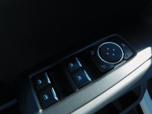 Used 2024 Ford F350 XLT image 29