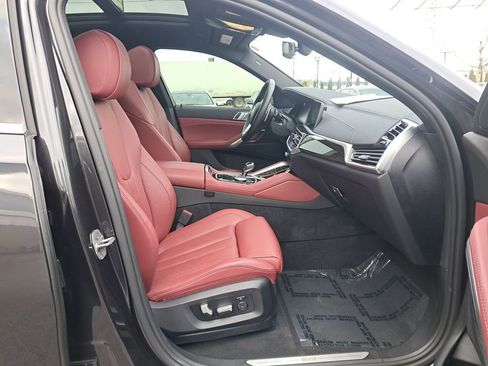 Used 2021 BMW X6 xDrive40i AWD/4WD image 17