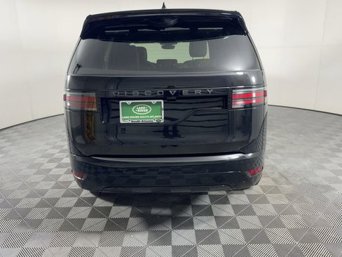 New 2025 Land Rover Discovery Dynamic SE image 27