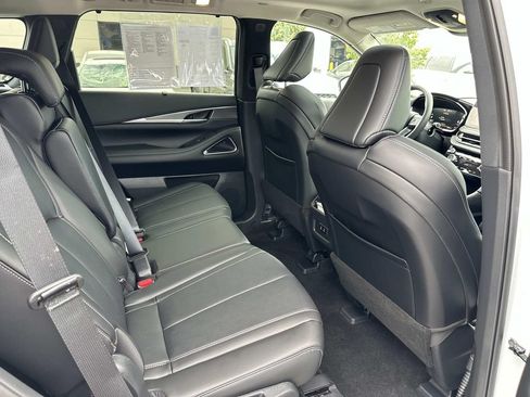 Used 2026 INFINITI QX60 Luxe w/ Cargo Package AWD/4WD image 37