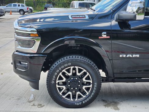 New 2026 RAM 2500 Limited AWD/4WD image 10