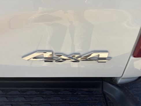Used 2024 RAM 3500 Laramie AWD/4WD image 26