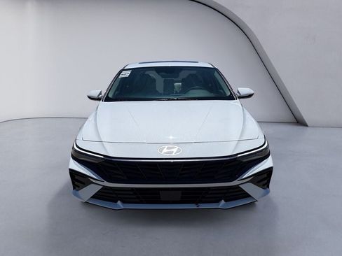 New 2026 Hyundai Elantra Limited FWD image 8