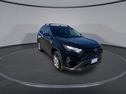 Certified 2025 Toyota RAV4 XLE AWD/4WD image 3