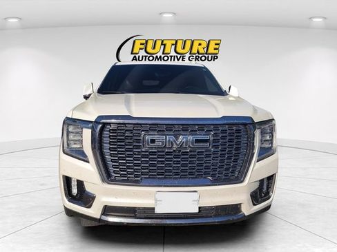 Used 2024 GMC Yukon XL Denali Ultimate AWD/4WD image 2