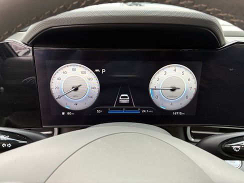 Used 2023 Hyundai Elantra SEL w/ Convenience Package image 25