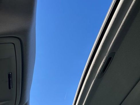 Used 2015 GMC Sierra 1500 SLT w/ SLT Crew Cab Value Package image 13