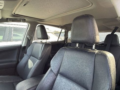 Used 2015 Toyota RAV4 Limited w/ Technology Package image 12