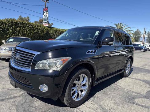 Used 2012 INFINITI QX56 7-passenger w/ Theater Pkg image 3