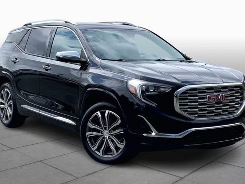 Used 2018 GMC Terrain Denali w/ Advanced Safety Package image 3