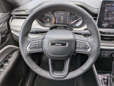 Used 2023 Jeep Compass Limited AWD/4WD image 18