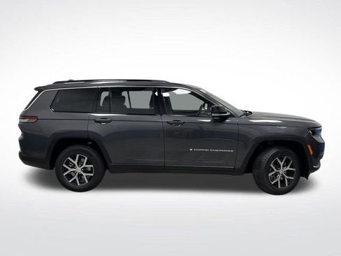 New 2025 Jeep Grand Cherokee L Limited image 2